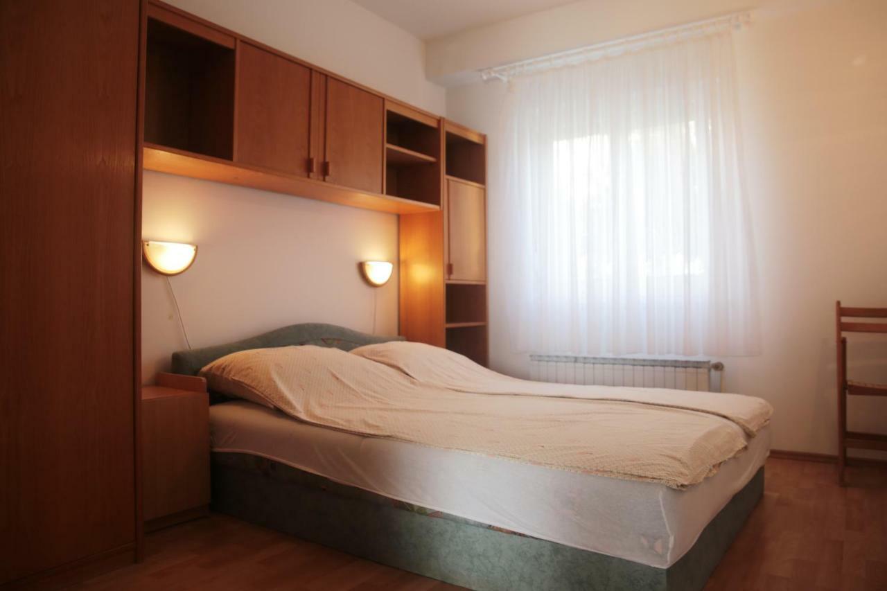 Apartment Rude Водице Екстериор снимка