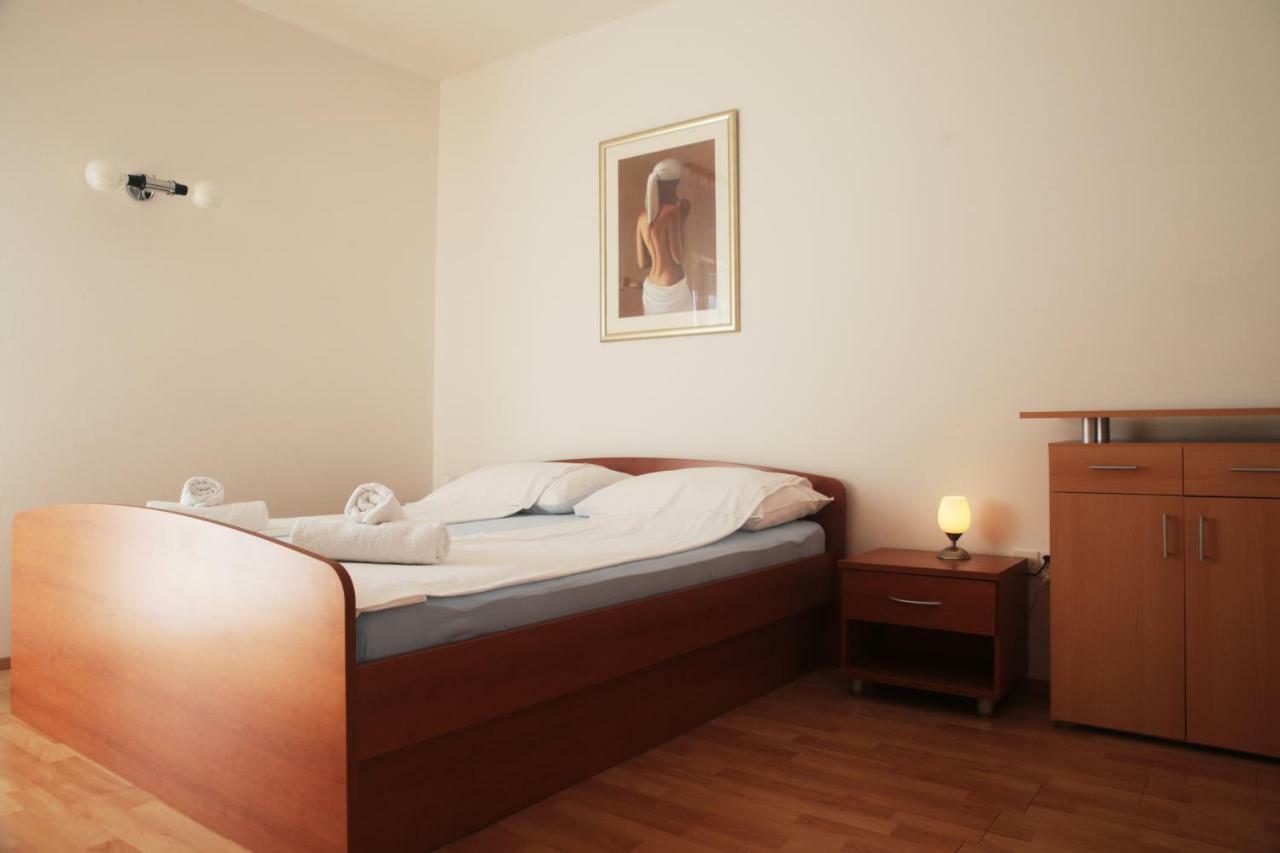 Apartment Rude Водице Екстериор снимка